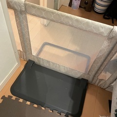 中古　ベビーゲート　ベビーガード　赤ちゃん　乳児　幼児　0-2歳　日本育児の画像