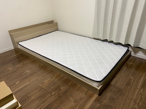 ★ほぼ新品★ローベッド　マットレス付き（セミダブル）『定価:41,980円→15,000円』  ★6月26日まで（引越しのため）『Se