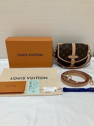 美品　定価41万５千8百円　Louis Vuitton ソミュールbb ショルダーバッグ ブラウン