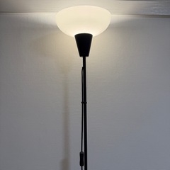 IKEA フロアアップライト 電球付き