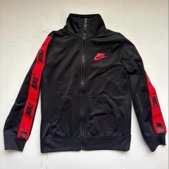 【美品】Nike 赤黒　ジャージ上下セット 上着110〜116cm ズボン104-110の画像