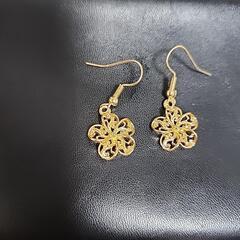 ハワイアンジュエリー風ピアス