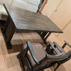 ダイニングテーブルの画像