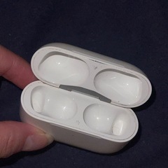 AirPodsproケースのみの画像