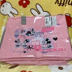 ミッキー＆ミニーちょっもっさトラベルバッグの画像