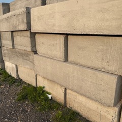 コンクリートブロック2T
の画像
