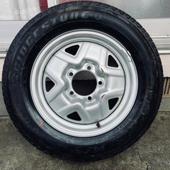 ジャンク市場　ジムニー純正　スペアタイヤ　175/80R16 9...