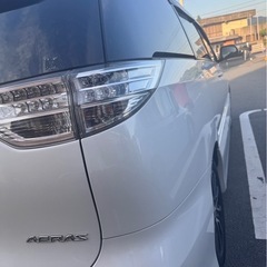 トヨタエスティーマ　２０１２の画像