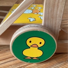 手押し車　木製　ミッフィーの画像