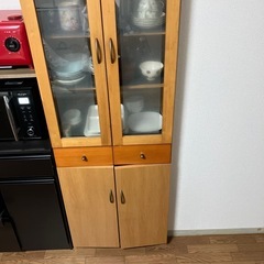 食器棚の画像