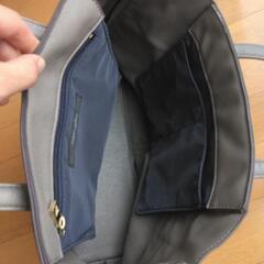 鞄　グレーの画像