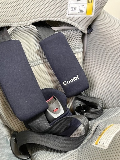 【美品】コンビ ISOFIX固定 クルムーヴスマート ISOFIX エッグショック JN-570 ネイビー コンパクト チャイルドシー