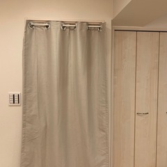 早い方優先　のれんカーテン