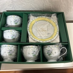 Giovanni valentino 花柄ティーカップ