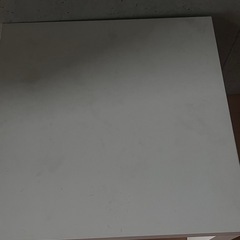 IKEA テーブル サイドテーブルの画像