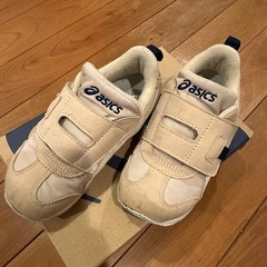 アシックス　スクスク  18センチ