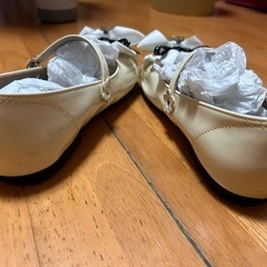 発表会の子供の靴の画像
