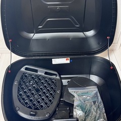 8月9日まで　GIVI トップケース　43Lの画像