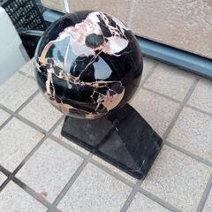 天然大理石モニュメントの画像