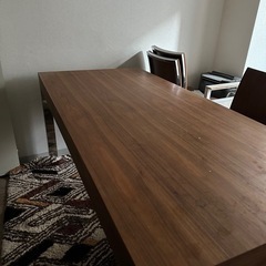 ダイニングテーブル