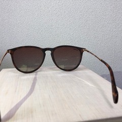 DIKLEY  
サングラス の画像