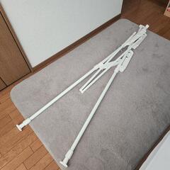 【物干し】つっぱり式、付属の物干し竿付き
