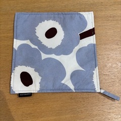 マリメッコ　marimekko ウニッコ　鍋敷き　　ポットホルダー