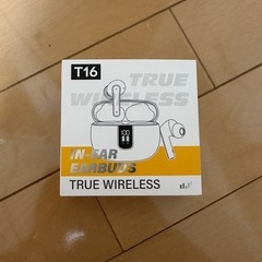 T16 ワイヤレスイヤホン ホワイト充電ケース付き