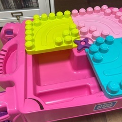 メガブロック　プレイテーブル　トーマスの画像