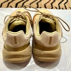 アディダス  オリジナル オゼリア adidas original OZELIA ベージュトーン H04254 US8 25.5cmの画像