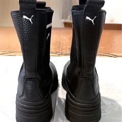 【入手困難】PUMAプーマ スニーカーブーツ サイドゴアブーツ 厚底24.5cm の画像