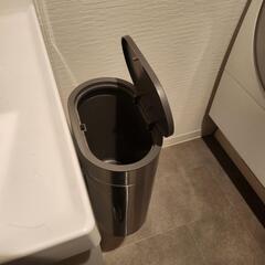 IKEA タッチ式ゴミ箱 *7月お引取*の画像