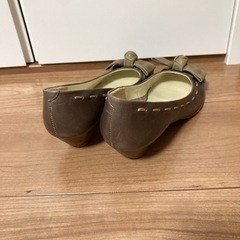 ダイアナ　22.0cm  パンプス　オリーブの画像