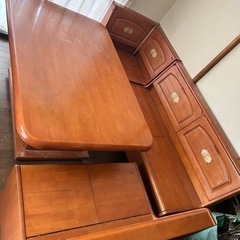 収納が多い ダイニングテーブルセット
