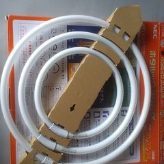 FCH蛍光灯 各サイズ4本の画像