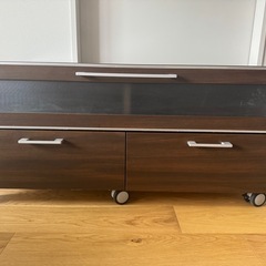 テレビボード　棚