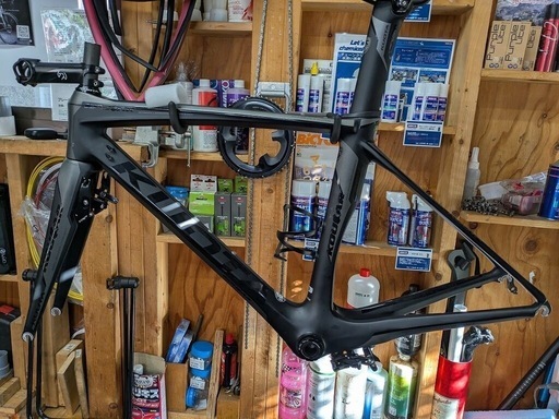 ロードバイク カーボンフレーム KUOTA KOUGER リムブレーキ　Sサイズ ロードバイク カーボンフレーム KUOTA KOUGER リムブレーキ Sサイズ