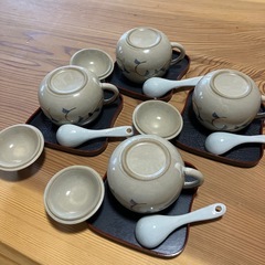 蓋付きカップ　4客セットの画像