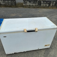 業務用冷凍庫