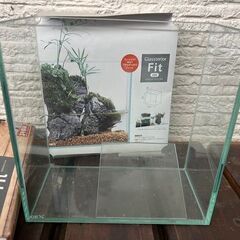GEX グラステリア フィット 200 水槽　中古品の画像