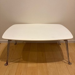 折りたたみテーブル