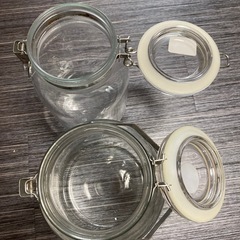 未使用⭐️果実酒　梅酒容器　梅酒の瓶　ガラス瓶　密閉ガラス瓶　２個セット 梅シロップ らっきょう漬け　取手付 保存容器 梅酒 びん 果実酒 glass jar container airtight lids 3 liter 2 literの画像