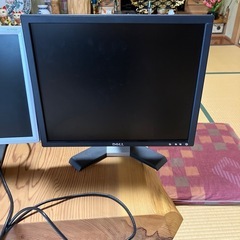 モニター　一つ500円