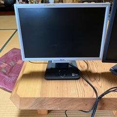 モニター　一つ500円の画像