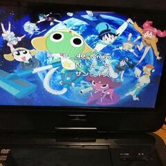 視聴動作確認済み10.1インチポータブルDVDプレイヤー中古乾電池でも視聴できますシガーソケット、ヘッドレスト掛け具欠品の画像