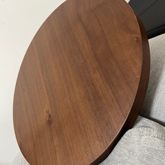 グラード テーブル丸 BR色の画像