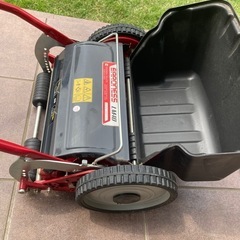 バロネス　LM4D　手動芝刈り機の画像