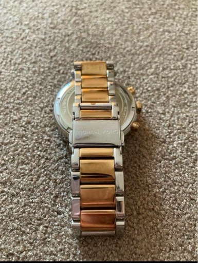 腕時計　MICHAEL KORS