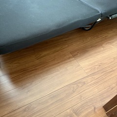 汚い折りたたみベッドの画像