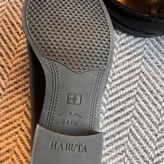 Harutaのローファー240サイズの画像
